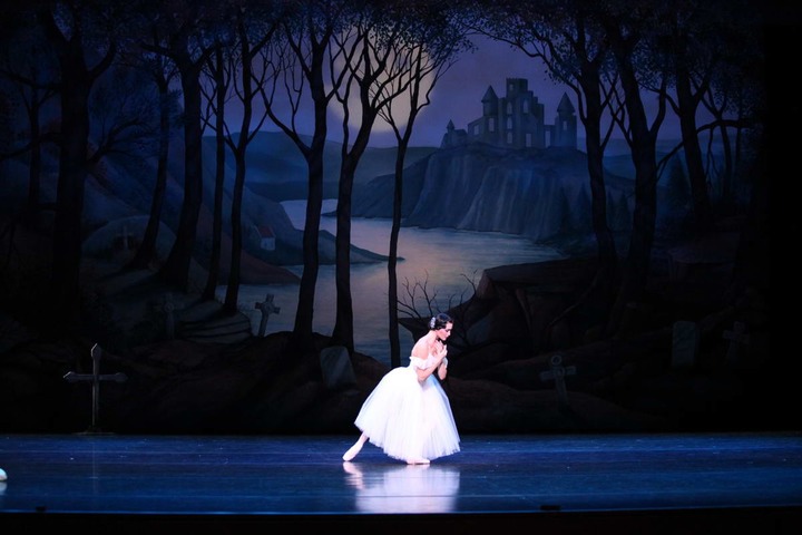 Fonteyn/Giselle - Rachael Walsh